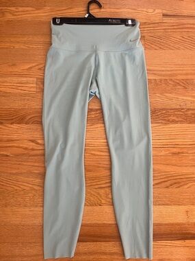 Nike Women’s Zenvy Light Green High-Waist Leggings